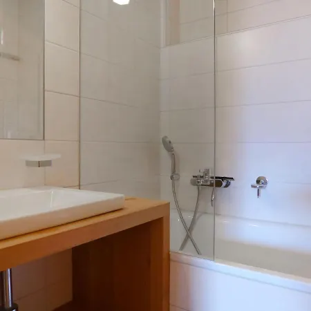 Filaos By Interhome וורבייה